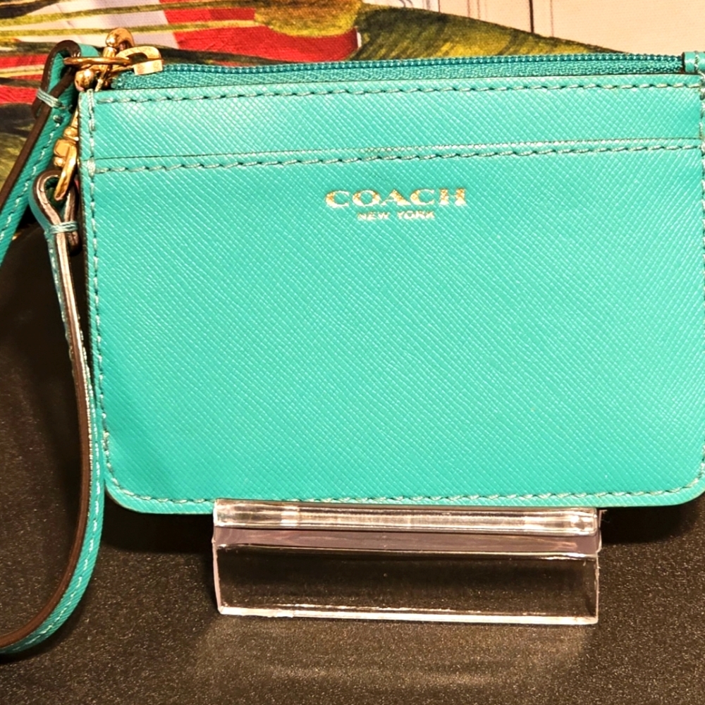 Coach Leather ID/Credit Card Holder (Nwot)